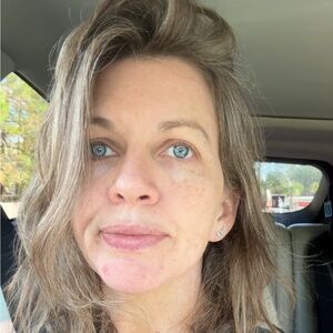 Meet your Posher, Whitney